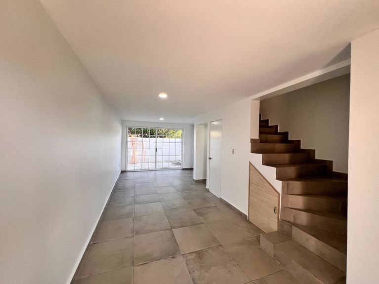 WhatsApp Image 2025-01-13 at 10.04.09 PM