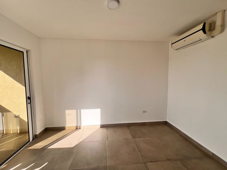 WhatsApp Image 2025-01-13 at 10.04.20 PM