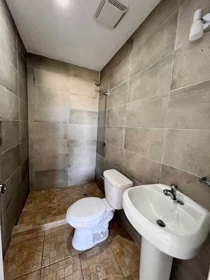 WhatsApp Image 2025-01-13 at 10.04.30 PM