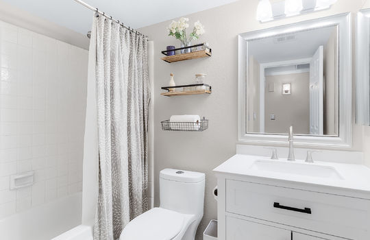 13-5327 E Nisbet Rd-21