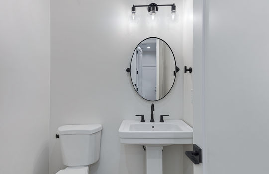 2345 N 28th Pl-17