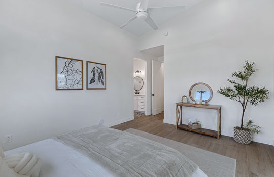 2345 N 28th Pl-23