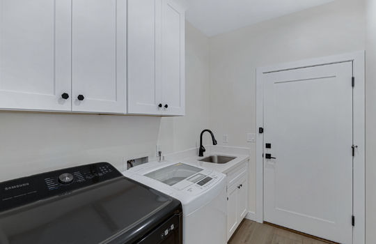 2345 N 28th Pl-28