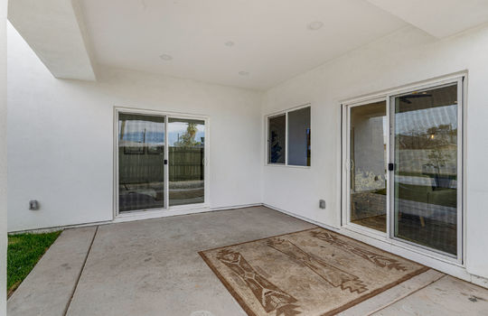 2345 N 28th Pl-33