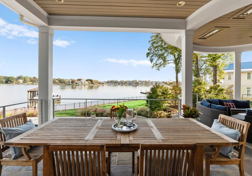 Green Dolphin Ln_Ext-20