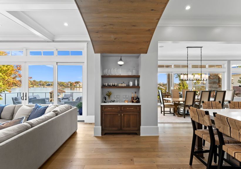 Green Dolphin Ln_Int-08