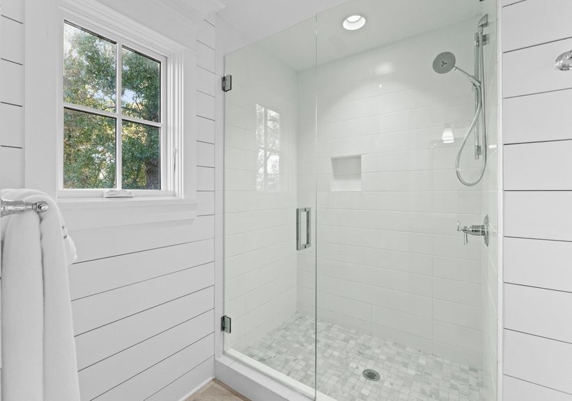 Green Dolphin Ln_Int-35