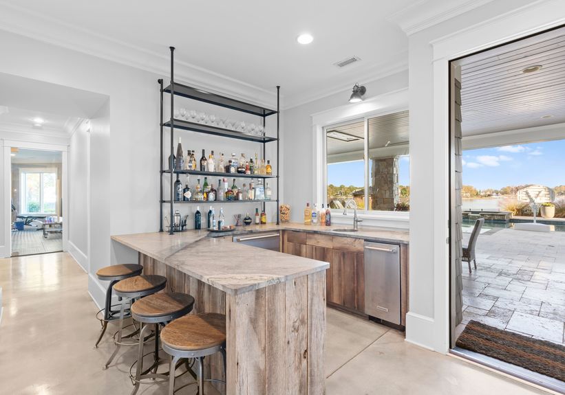 Green Dolphin Ln_Int-55