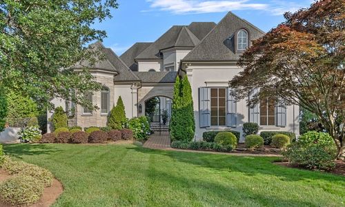 Why Luxury Home Sellers Should Consider a Pre-Listing Inspection