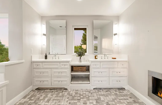 b730486b73d9d313edecb83e296b8406-cc_ft_768