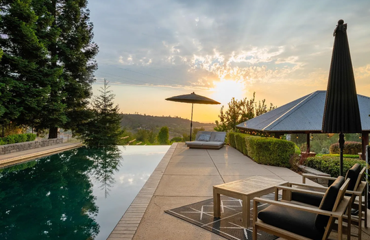 e6e79ffee47cd99a04344fdc9707f4b0-cc_ft_1536