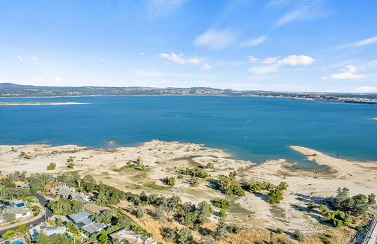 2ef7870fe725ca7354319f95fb9bd3b3-uncropped_scaled_within_1536_1152