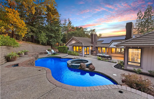 80bdc454e6ff7624fa01ddc7b3d64238-uncropped_scaled_within_1536_1152