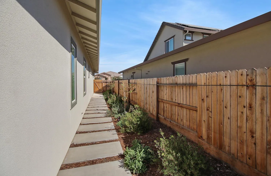 8a45bff2a3f84c7fe9ecb15dfdec6db9-uncropped_scaled_within_1536_1152