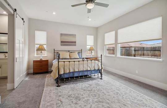 e27ddf017133bc0fbbb6a87fa0daabb1-uncropped_scaled_within_1536_1152