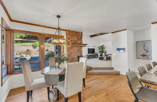 e60d627d6de42fbd3a983bc9c841a9ee-uncropped_scaled_within_1536_1152