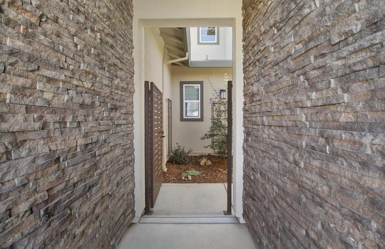 ef0f24c62ee0aba0ce520377a4649525-uncropped_scaled_within_1536_1152