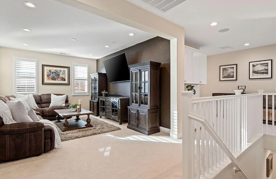 06b91d21f42fb9012a890caf989b7c7d-uncropped_scaled_within_1536_1152