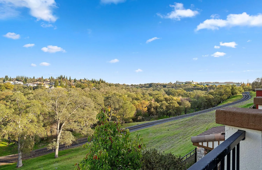 2d7363eae4264f2cbc1d9938df1eb6c9-uncropped_scaled_within_1536_1152