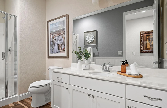 f7c6b0a61b285a6c0c57cf6c10f9cf9d-uncropped_scaled_within_1536_1152