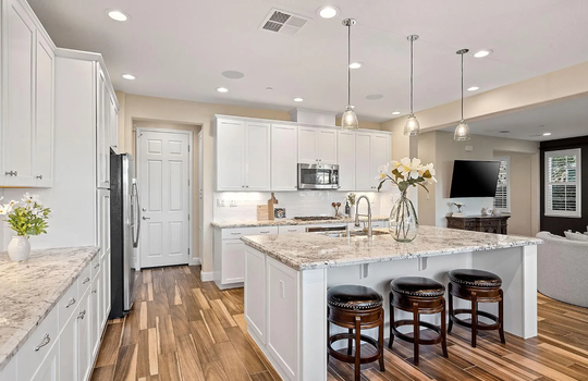 fb681d96e1598fe62c939122863c140c-uncropped_scaled_within_1536_1152