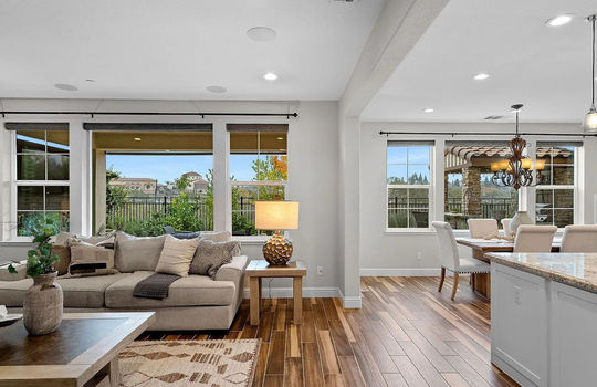 004_0f50ce582241b4ce15867b5b1a131bfa-uncropped_scaled_within_1536_1152