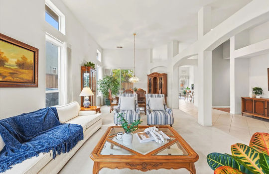 005_f4682f131c4396c03f6dc1f1f3ddb49f-uncropped_scaled_within_1536_1152