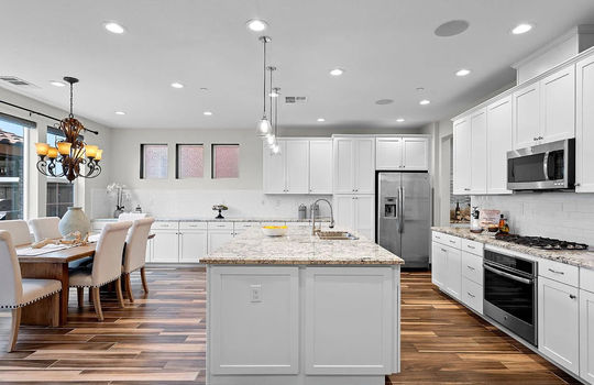 010_5c5a8e3f85aa983dea0deaf528de671b-uncropped_scaled_within_1536_1152