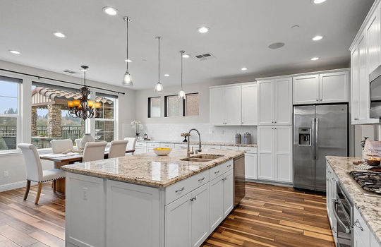 011_e1b0d17fcdb76a0fedb9d80c5a14a301-uncropped_scaled_within_1536_1152