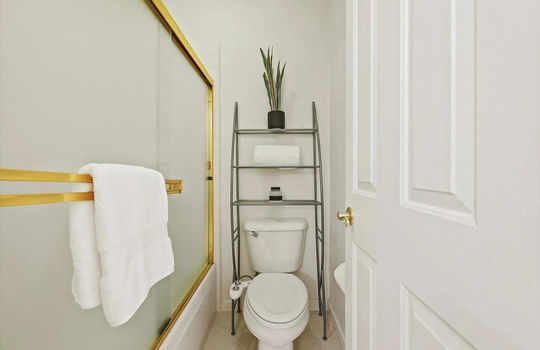 026_8b8079b85db569ee92ff0a8c903dfc46-uncropped_scaled_within_1536_1152