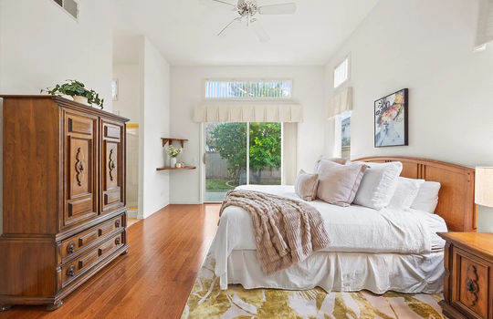 028_b86b22b76e5b28950d60395dc31c7e8a-uncropped_scaled_within_1536_1152