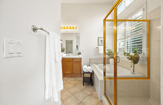 031_cdf6f4de948525f8ea9f5cdeebadb11b-uncropped_scaled_within_1536_1152