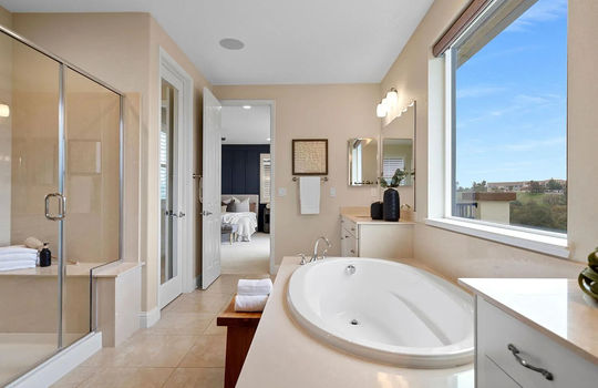 032_c64a2e03fecc52ef58ac2b15366fbd4e-uncropped_scaled_within_1536_1152