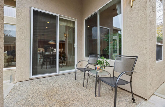 042_49cab246fb81dbe595f92be0c006932c-uncropped_scaled_within_1536_1152