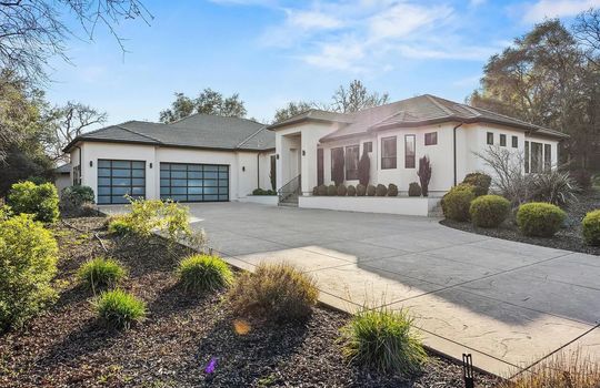 002_939785c3149f2bc2f13fd34042a3d16e-uncropped_scaled_within_1536_1152_compressed