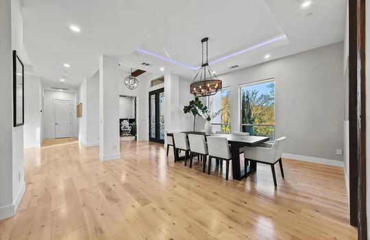 009_61065ebce25d55227671da1efc0fd459-uncropped_scaled_within_1536_1152_compressed