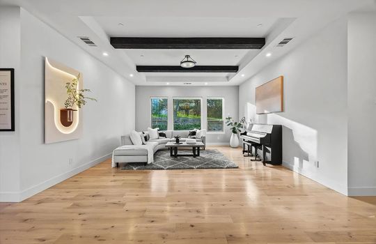 011_185adc3594082d430c4382aabdf42ef1-uncropped_scaled_within_1536_1152_compressed