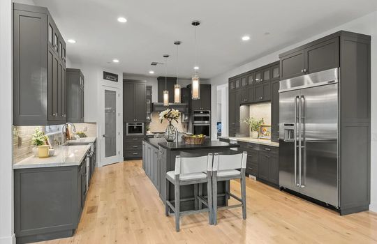 014_79b09bba3becae416bc83de2382e3373-uncropped_scaled_within_1536_1152_compressed