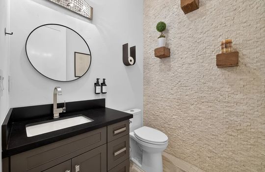 025_7ffe833b1ac93dd0fbeee62b52acf0b9-uncropped_scaled_within_1536_1152_compressed