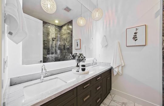 036_b3e106639b1aed233c4f7a45543a95ab-uncropped_scaled_within_1536_1152_compressed