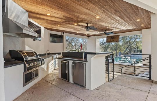 044_9494a81b3edb54dc66aeef6c8aa24b7e-uncropped_scaled_within_1536_1152_compressed