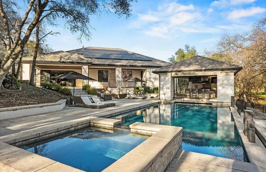 046_d3dd692536b08d431b9e9a271dfad1dc-uncropped_scaled_within_1536_1152_compressed