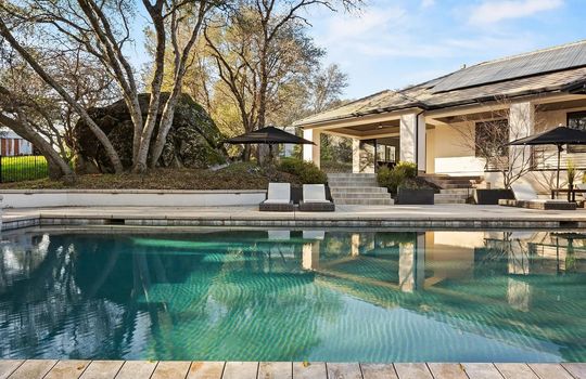 048_16f42fce091115ff6ce9f16e682883c9-uncropped_scaled_within_1536_1152_compressed