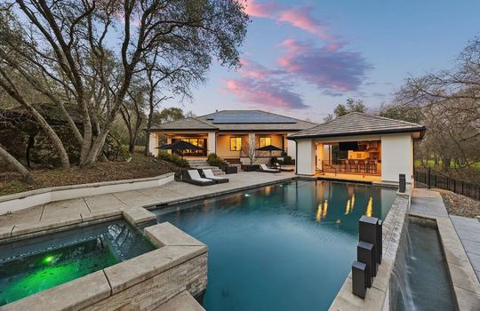 078_4d1aca4a3858579058a3ae9e34aae100-uncropped_scaled_within_1536_1152_compressed