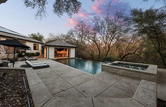 086_a41403d84dc8011cd649e1822315f2ae-uncropped_scaled_within_1536_1152_compressed