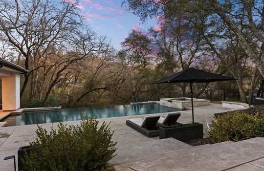 089_c0abd2e42f6491733712751fa6fab467-uncropped_scaled_within_1536_1152_compressed