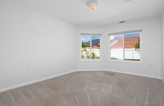 Bedroom 2 - 21_11896082_183220_183220-EI-121