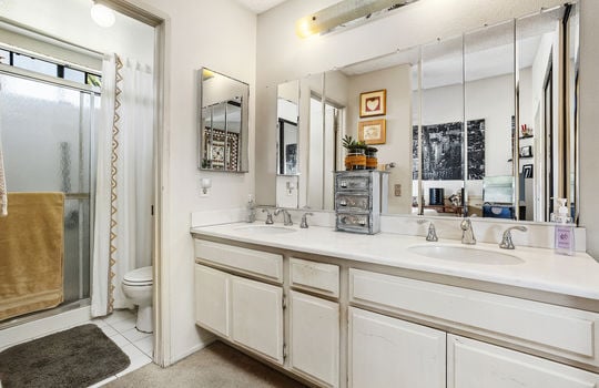Primary Bath 24_11898509_183225_183225-EI-124