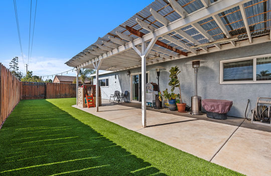 .Backyard - 30_11931163_184082_184082-EI-130 - Copy (2)