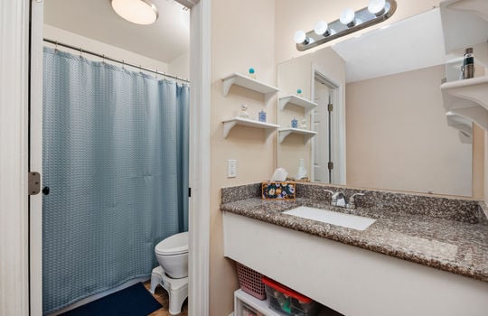 Bathroom - 24_11931157_184082_184082-EI-124 - Copy